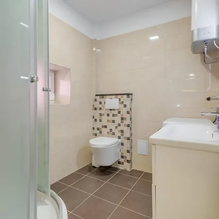 Tiana Apartament